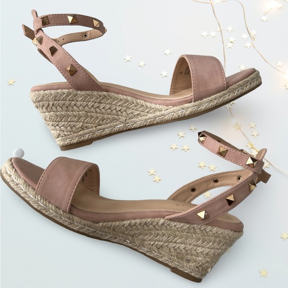 Catherine Malandrino Light Pink Wedge Sandals - Picture 8 of 15
